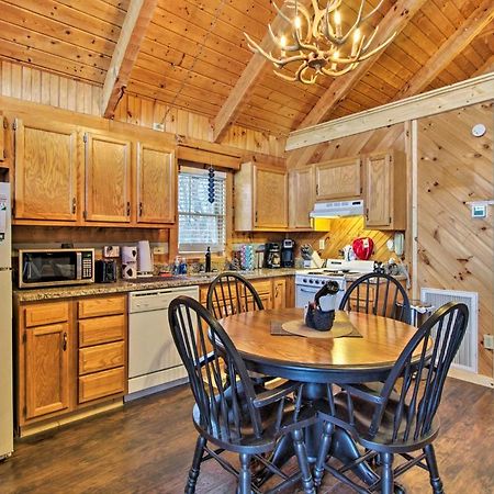 Sevierville Cabin With Private Hot Tub And Fireplace! Ngoại thất bức ảnh