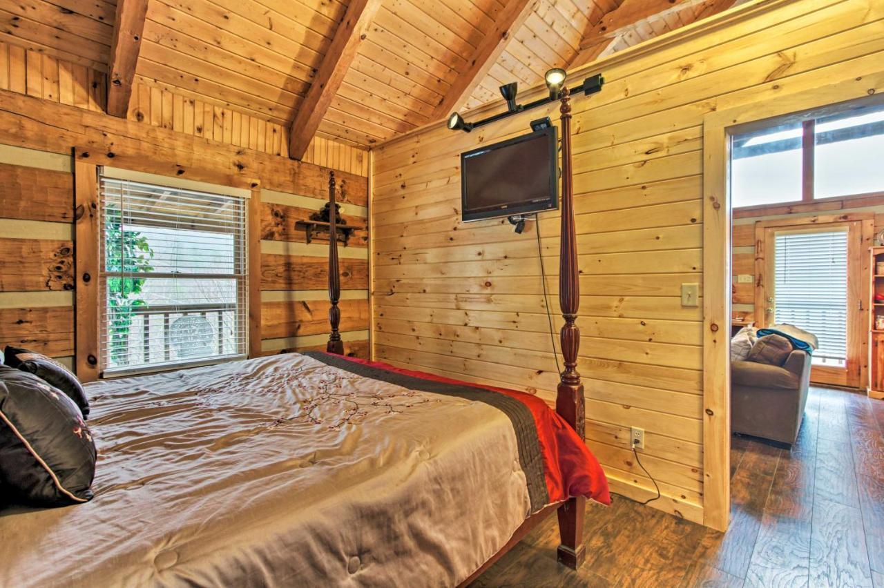Sevierville Cabin With Private Hot Tub And Fireplace! Ngoại thất bức ảnh