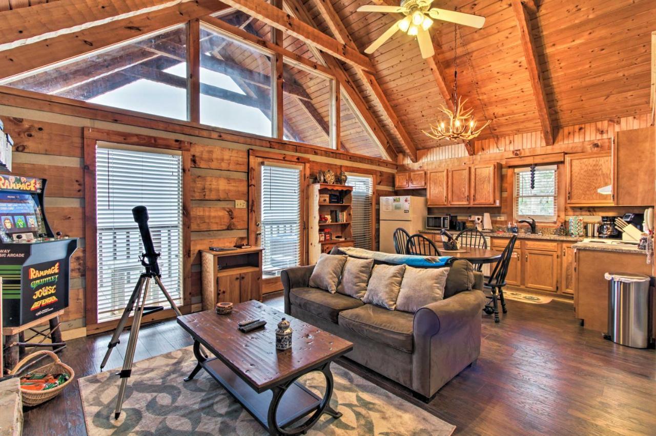 Sevierville Cabin With Private Hot Tub And Fireplace! Ngoại thất bức ảnh