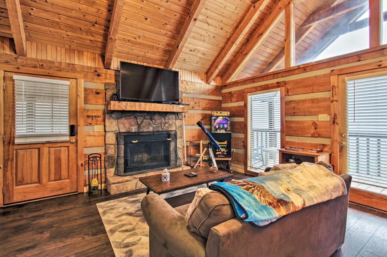 Sevierville Cabin With Private Hot Tub And Fireplace! Ngoại thất bức ảnh