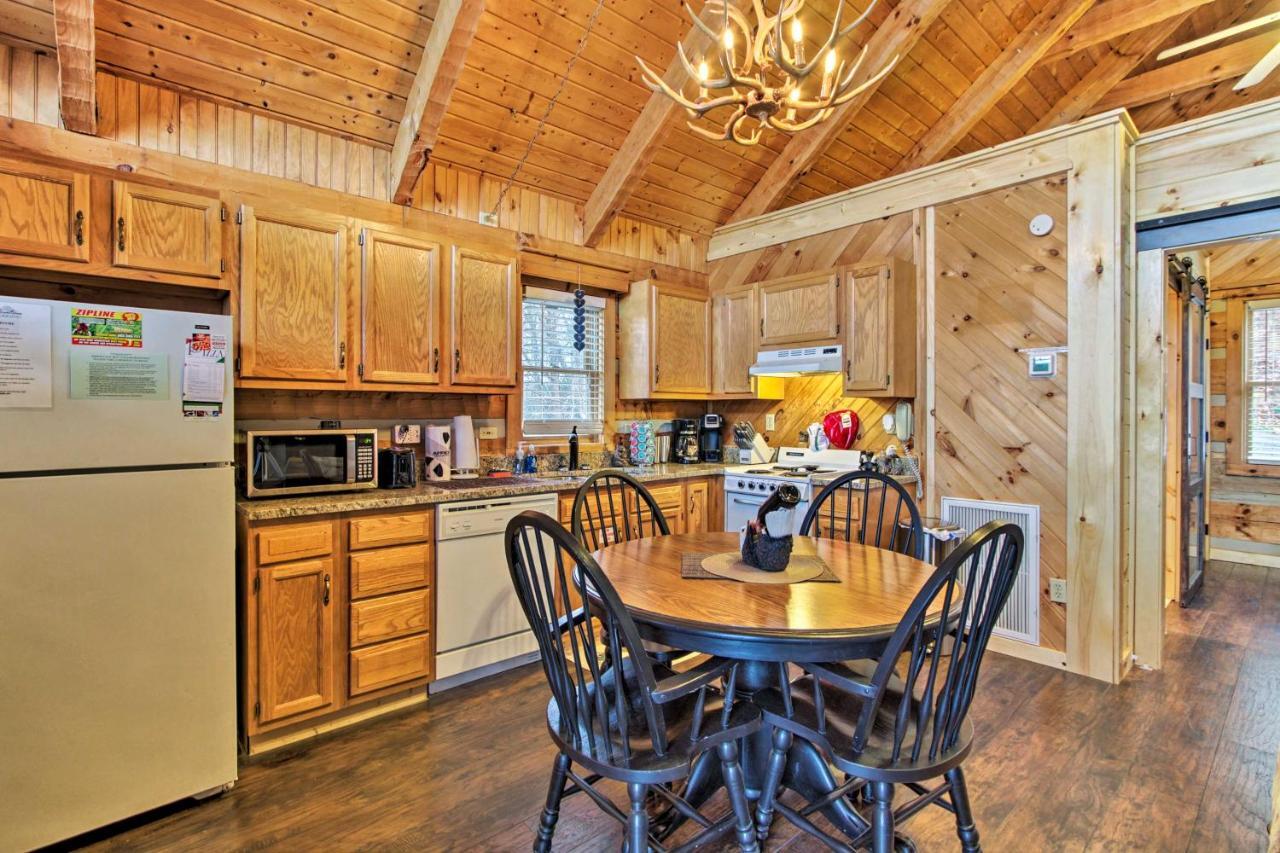 Sevierville Cabin With Private Hot Tub And Fireplace! Ngoại thất bức ảnh